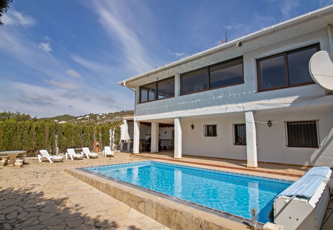 Villa en Alcoceber / Alcossebre - Villa con piscina privada y barbacoa 8 PAX