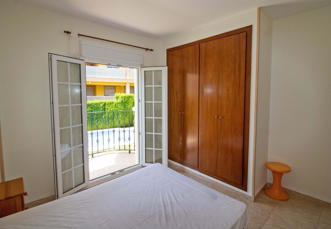 Apartamento en Alcoceber / Alcossebre - Planta baja frente a la piscina - Madeira 