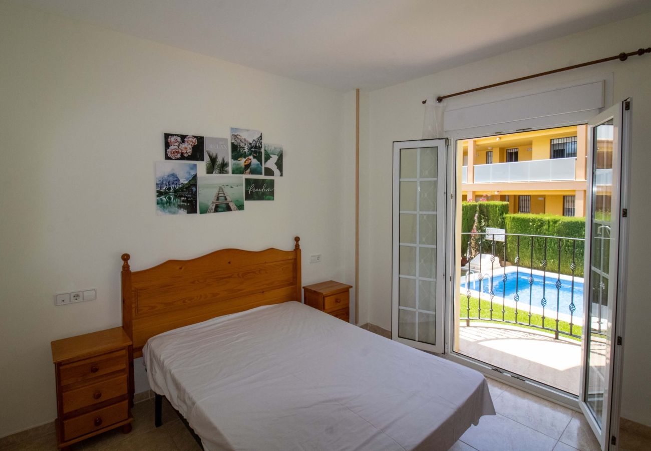 Apartamento en Alcoceber / Alcossebre - Planta baja frente a la piscina - Madeira 