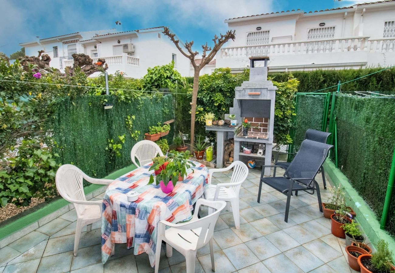 Casa adosada en Alcoceber / Alcossebre - Casa Independiente a 100 metros de Playa Cargador