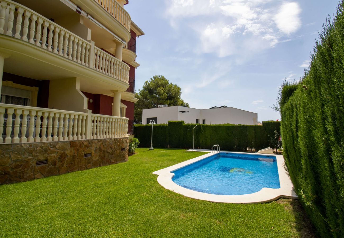 Ferienwohnung in Alcoceber - Planta baja frente a la piscina - Madeira 