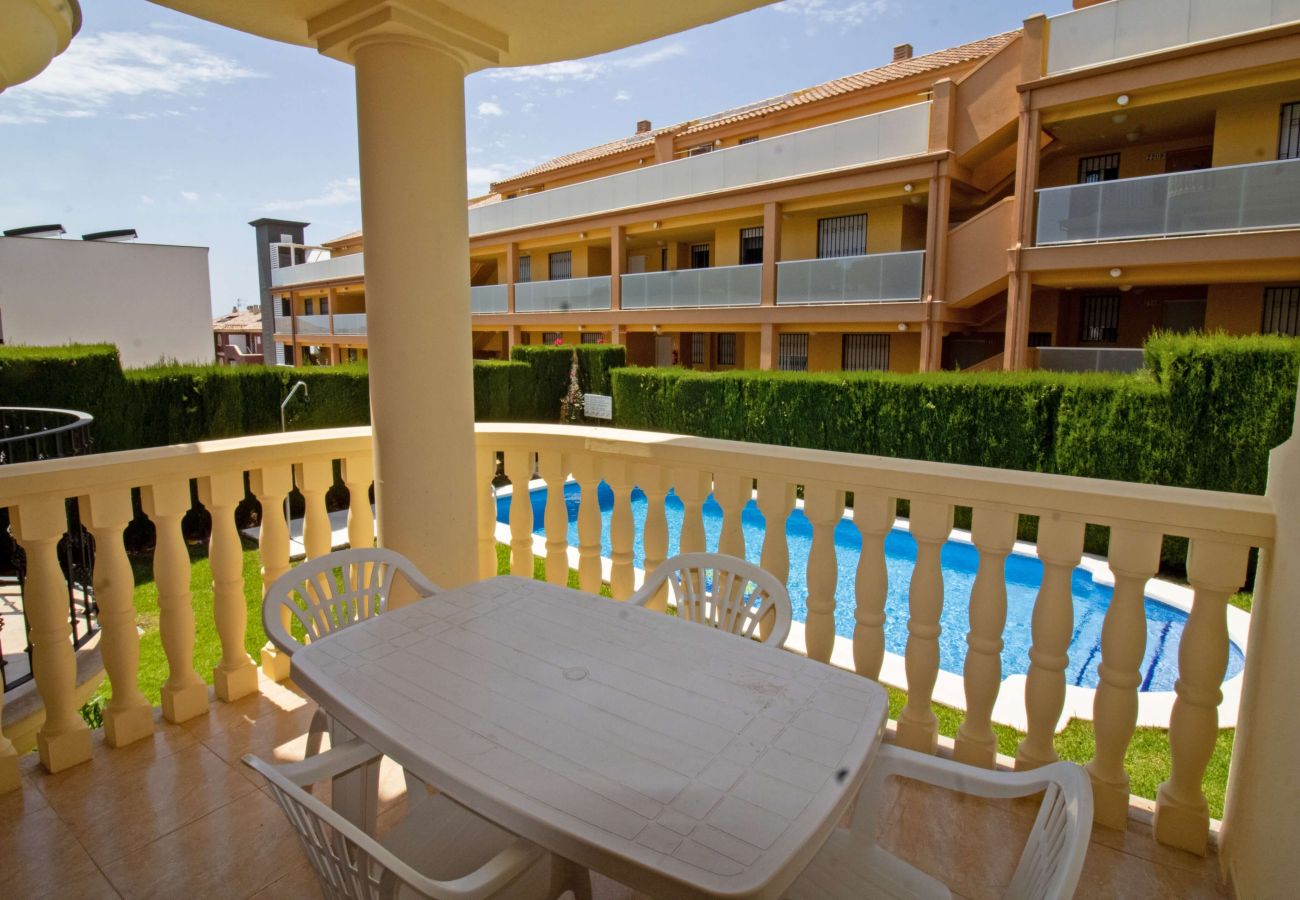 Ferienwohnung in Alcoceber - Planta baja frente a la piscina - Madeira 