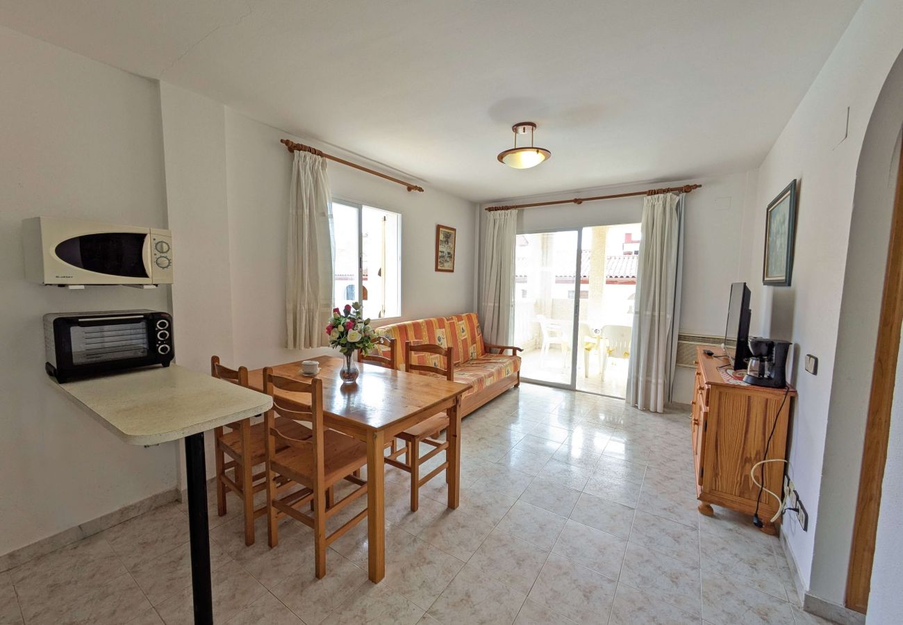 Ferienwohnung in Alcoceber - Apartamento con aire acondicionado y piscina