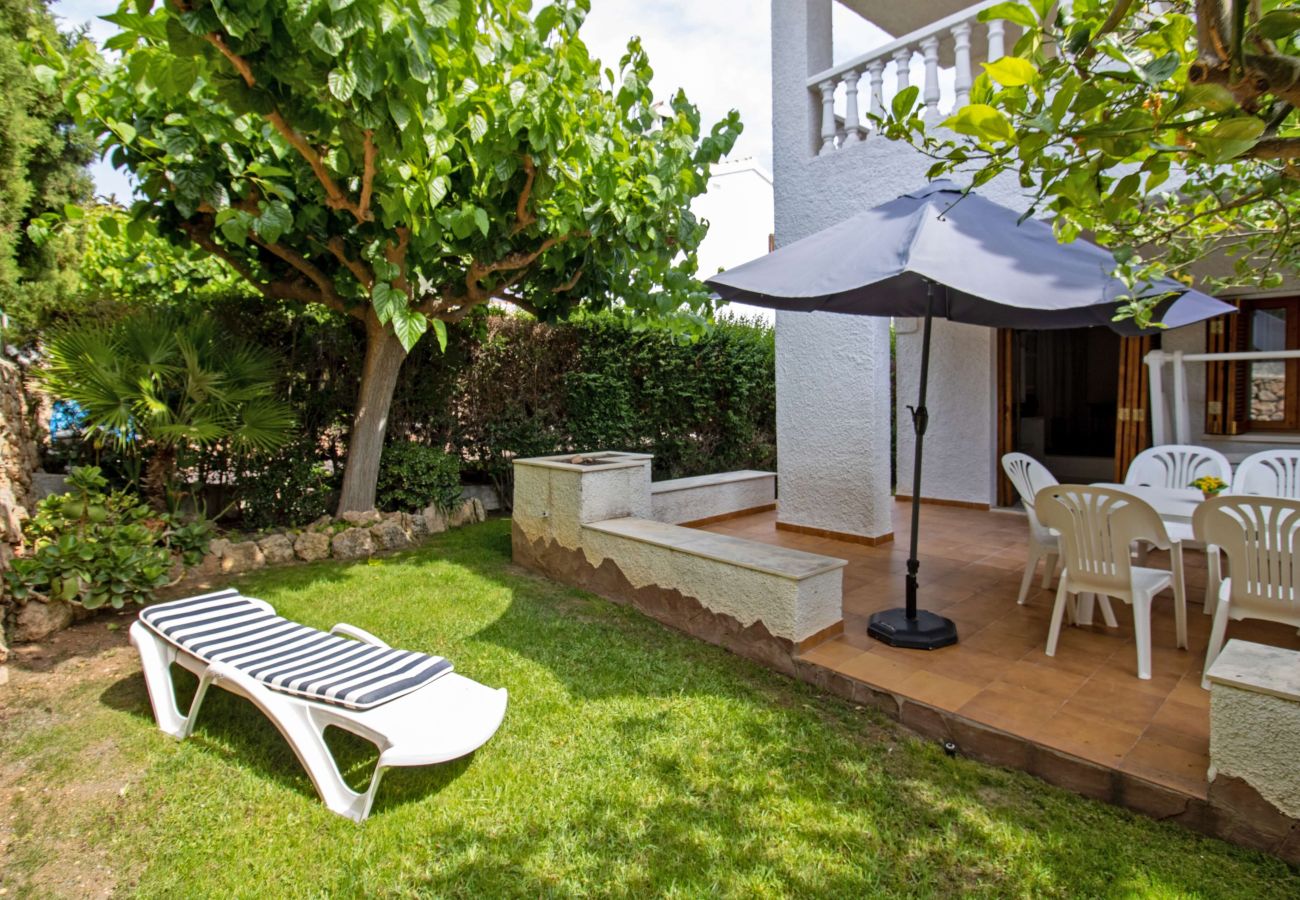 Villa in Alcocebre / Alcossebre - Villa con jardín privado - CALA BLANCA