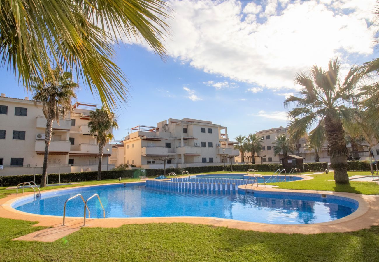 Apartment in Alcocebre / Alcossebre - Atico con terraza Chill Out Las Arenas